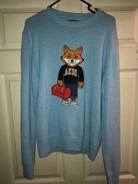 Akoo sweater like new great condition size L